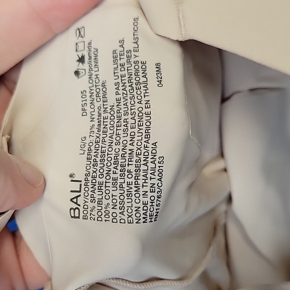 Bali Ultimate Smoothing Firm Control Bodysuit in Almond Large NWT - Picture 9 of 14